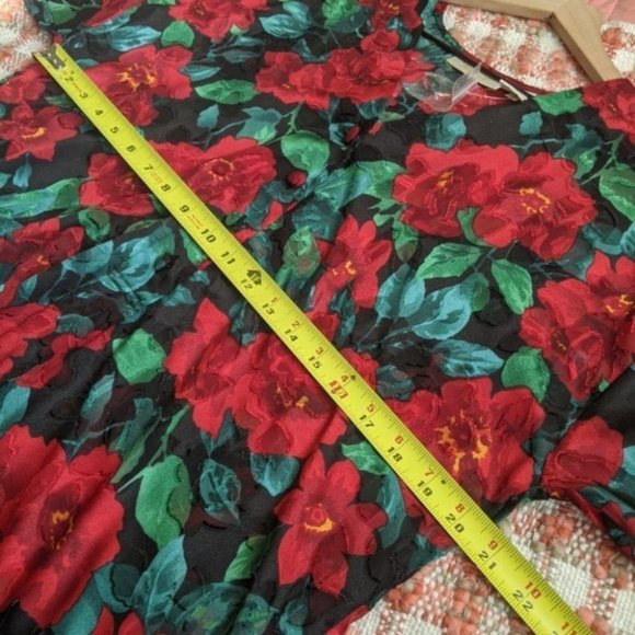 Victoria's Secret Floral Night Shirt M NWT - Picture 5 of 5